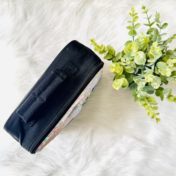 Justice Sparkle Panda Sequin Flip School Lunch Tote – Big Eyes Design - Picture 5 of 8